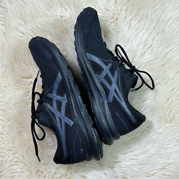 Asics Black and Gray Athletic Shoes Sleek Design - Picture 5 of 11
